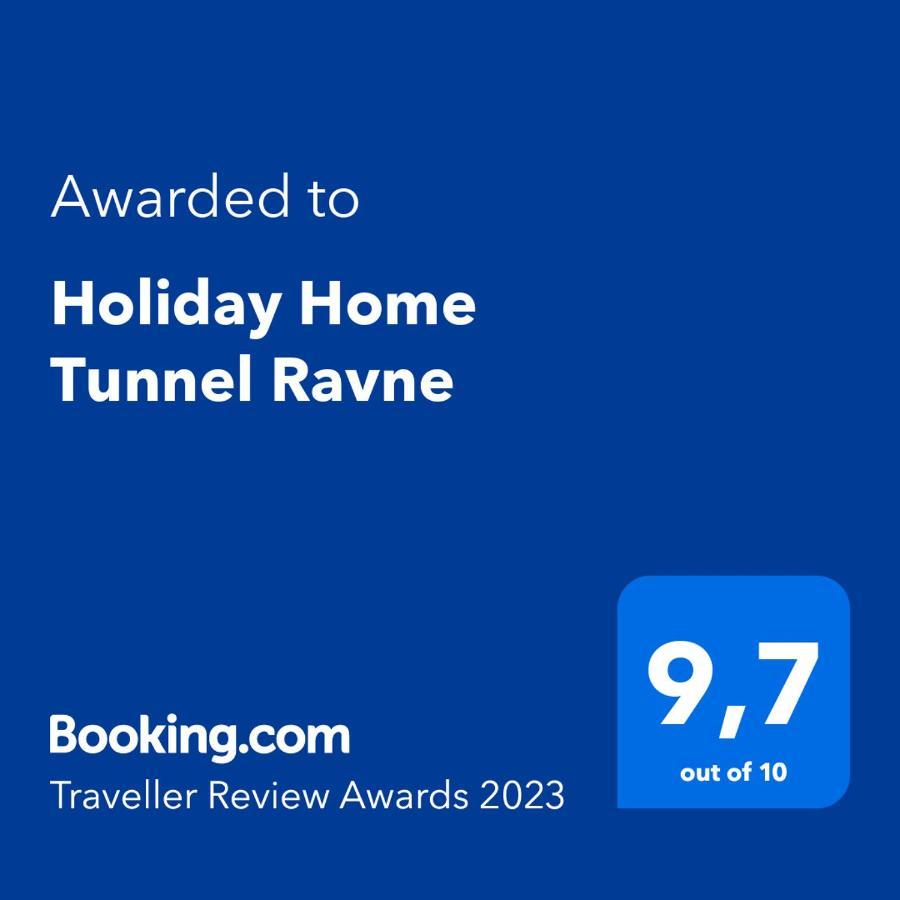 Holiday Home Tunnel Ravne Високо Екстериор снимка