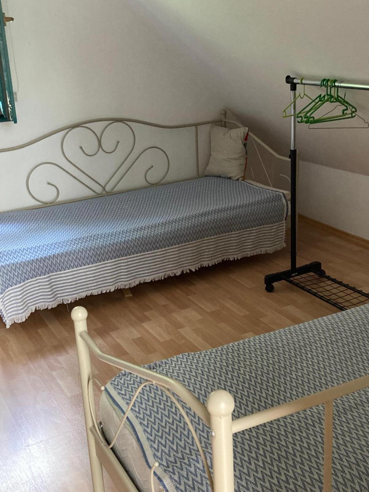 Holiday Home Tunnel Ravne Високо Екстериор снимка